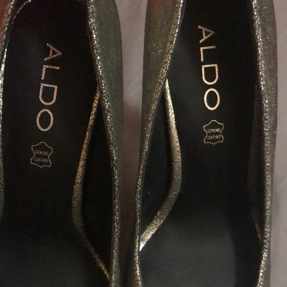 ALDO Caviel silver high heels - Image 4