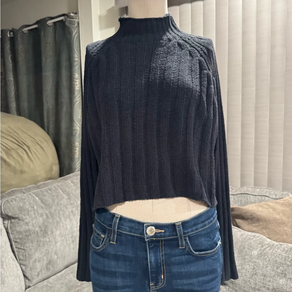 American Eagle Outfitters Dark Gray Turtleneck Sweater - Image 8