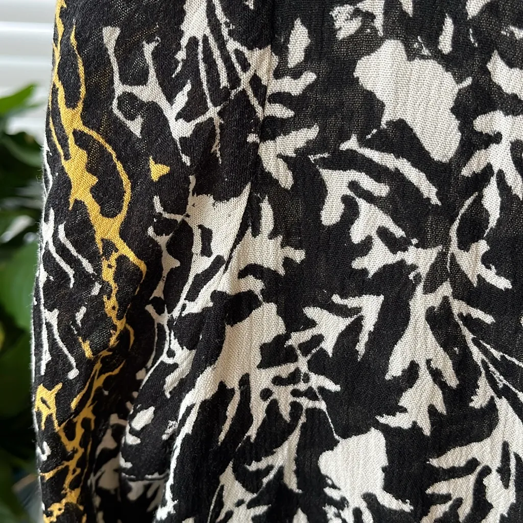 Free People  romper size SMALL - Image 11