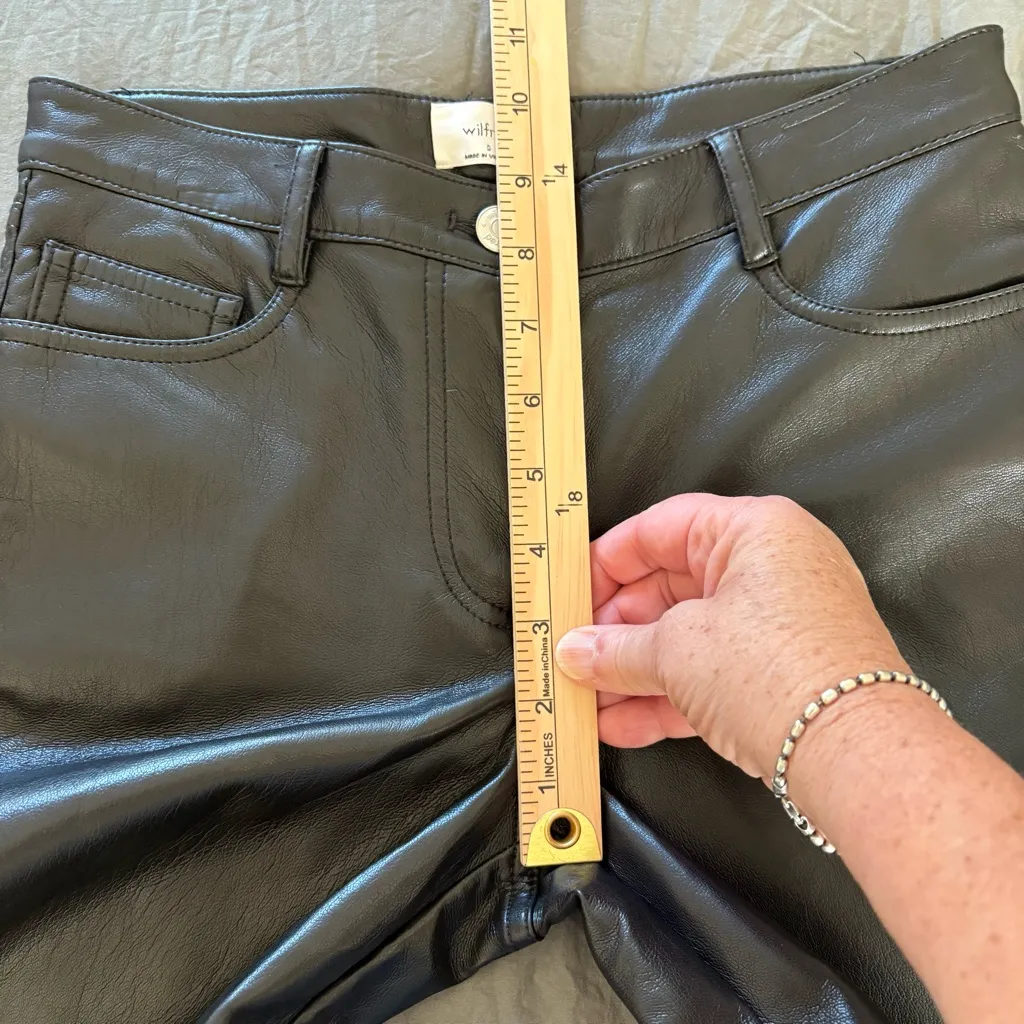 Aritzia Wilfred The Melina Pants Vegan Leather Straight Leg Black. Size 0. - Image 8