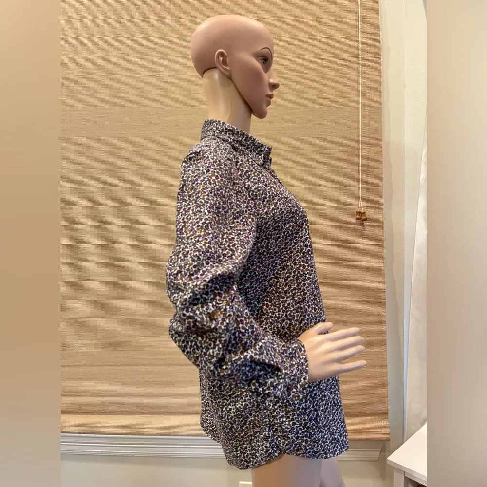 Lands End Corduroy button down shirt. Size M Size M - Image 3