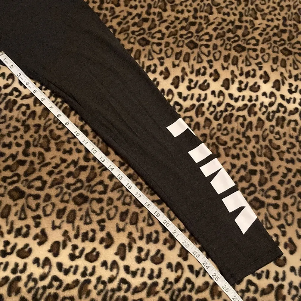 EUC Victoria's Secret PINK LOGO Yoga Pants Leggings Women’s Size M Charcoal Gray - Image 9