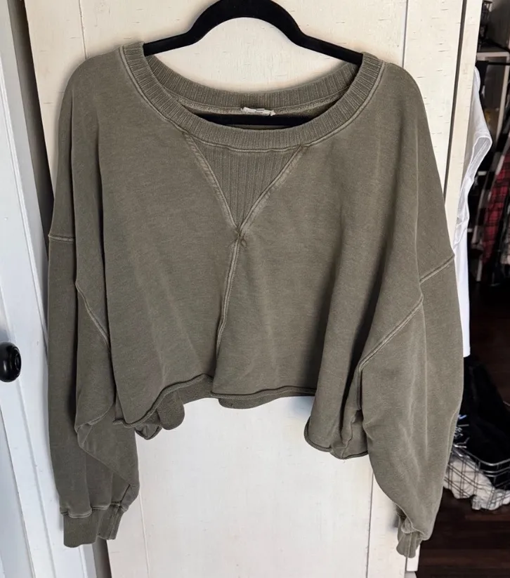 $65 NWOT Peach Love California swing cropped sweatshirt L olive green - Image 1