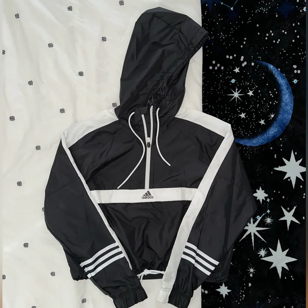 Adidas Cropped Windbreaker Black - Image 3
