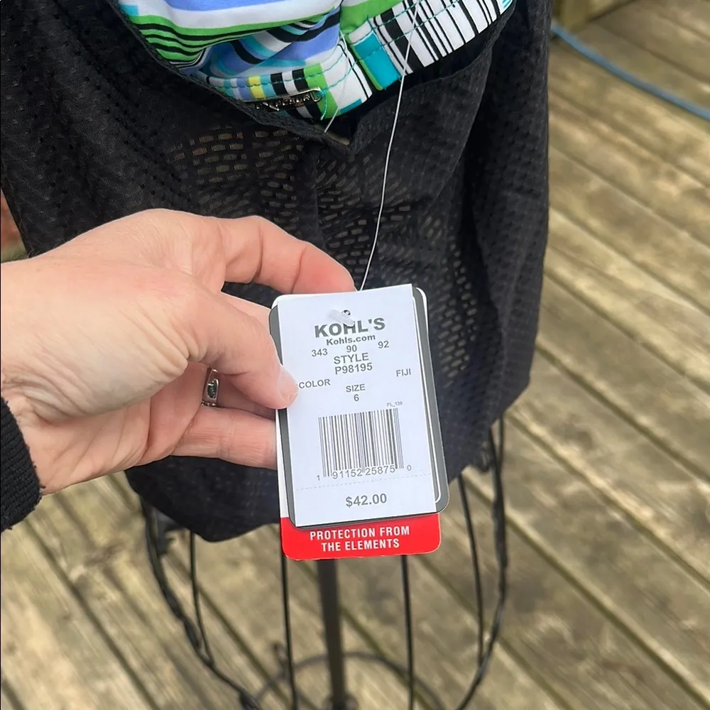 ZeroXposur Black and Teal Tank Top - Image 4