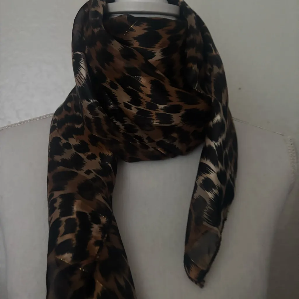 Xhilaration Leopard Print Scarf - Image 7