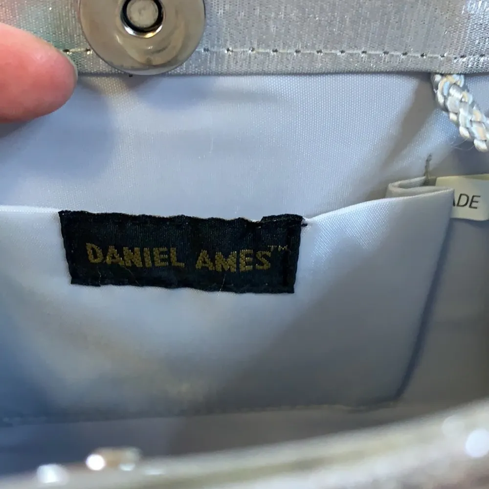 Daniel Ames Silver Sequin Small Purse with Handles and Strap - Image 6