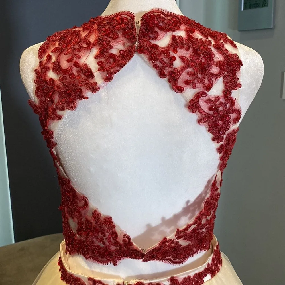 Women’s 2 Piece Prom Party Dress Halter Neck with Red Flower Detail Size 6 - Image 7