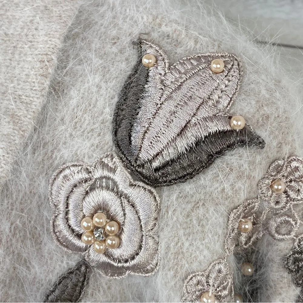 Vintage Su Lim Floral‎ Embroidered Angora Sweater Taupe Pearl Embellished PM Tan Size undefined - Image 6
