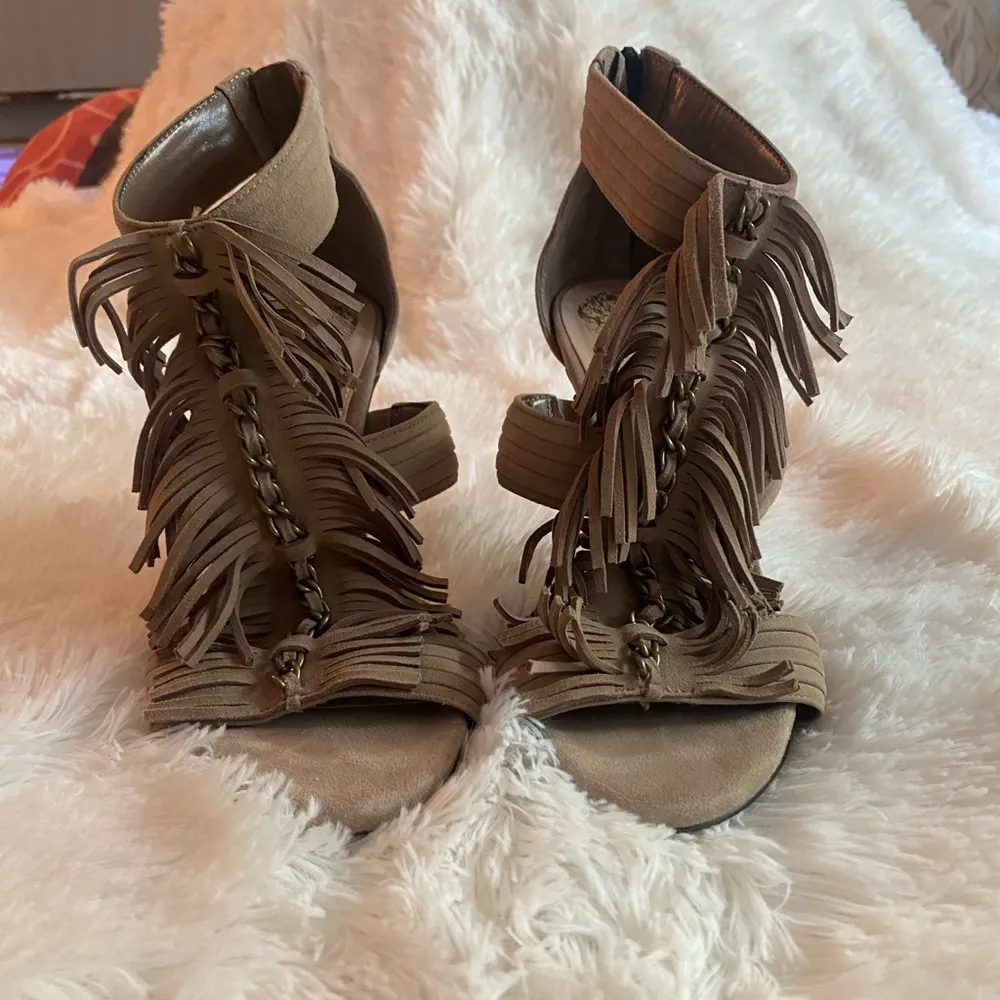 Vince Camuto Herschell Fringe Heel size 6.5 - Image 2