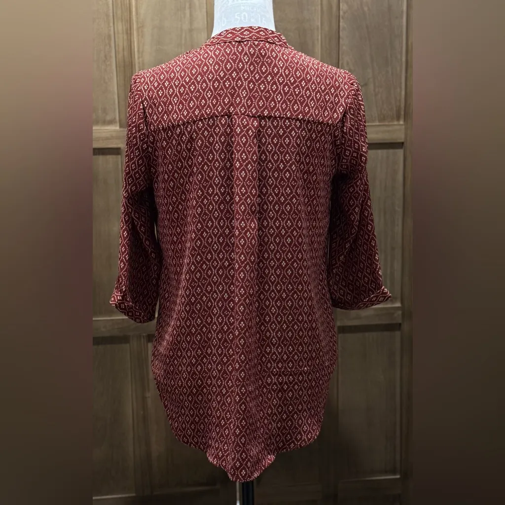 Timing Women's  Red Diamond Pattern Blouse. - Image 3