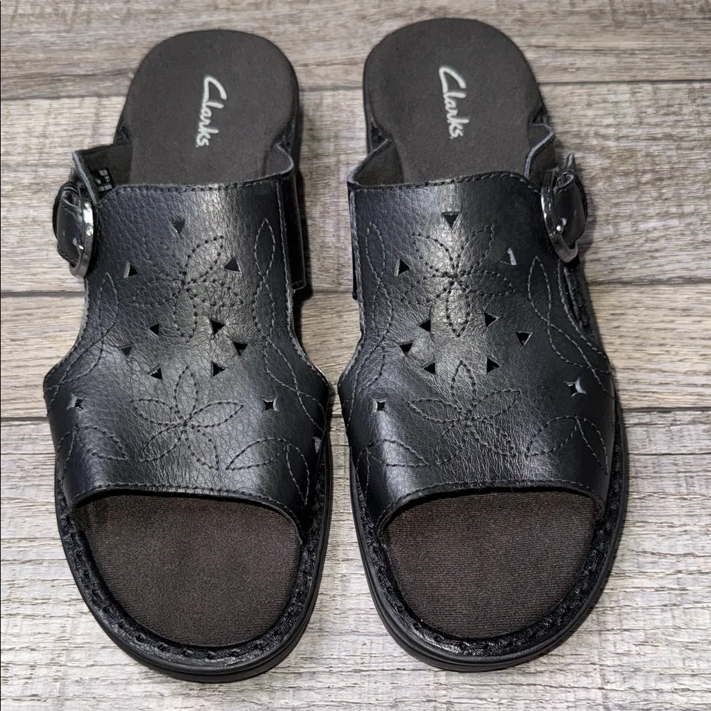 Clarks Women's Black Leather Open-toe mule / Slide sandal - Image 2