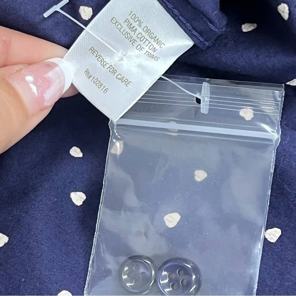 Garnet Hill Dark Blue 8 long sleeve w/White heart Dots 100% Organic Pima Cotton - Image 3