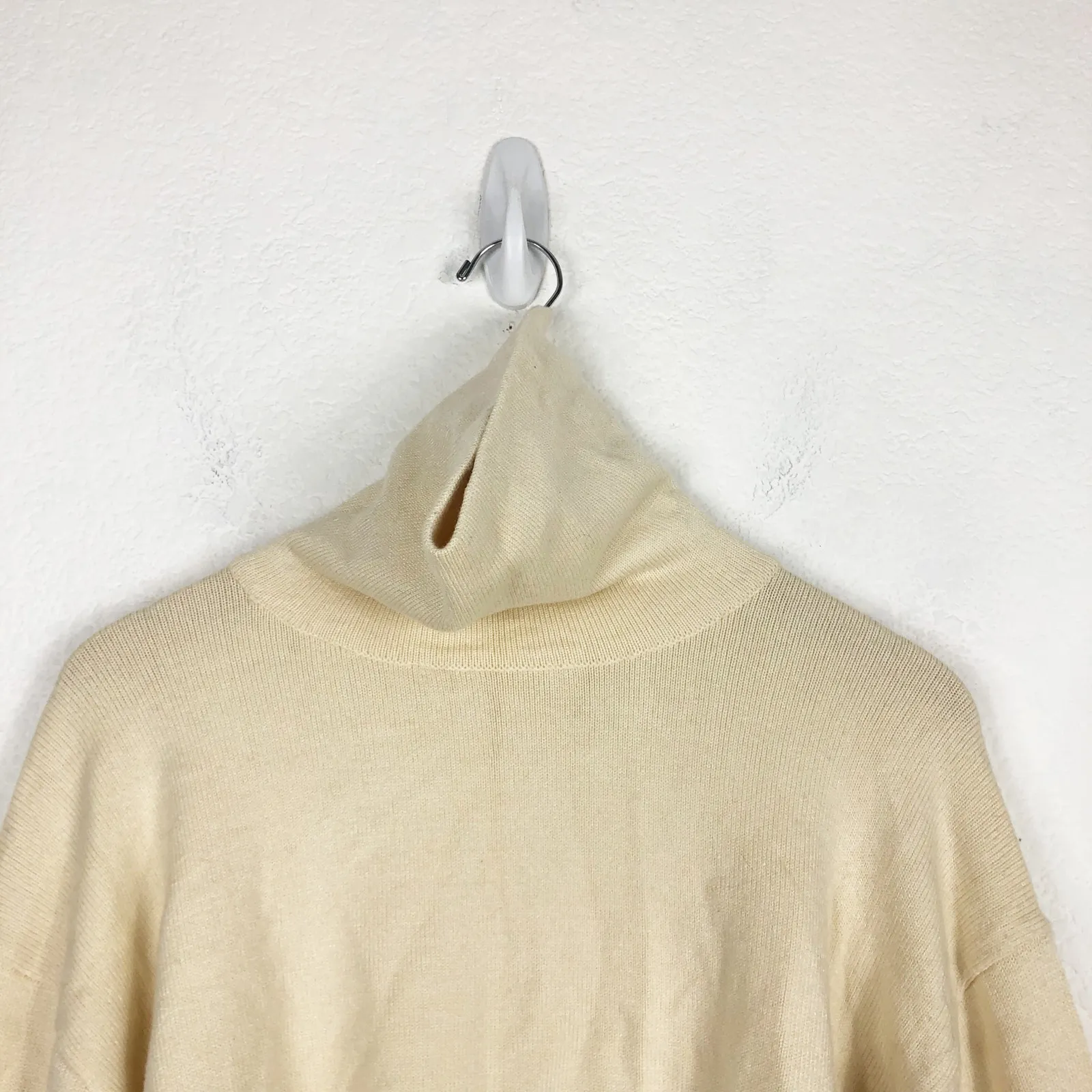 LPA Revolve Cybil Sweater in Cream Size XL Open Back Bell Sleeve Knit Turtleneck - Image 4