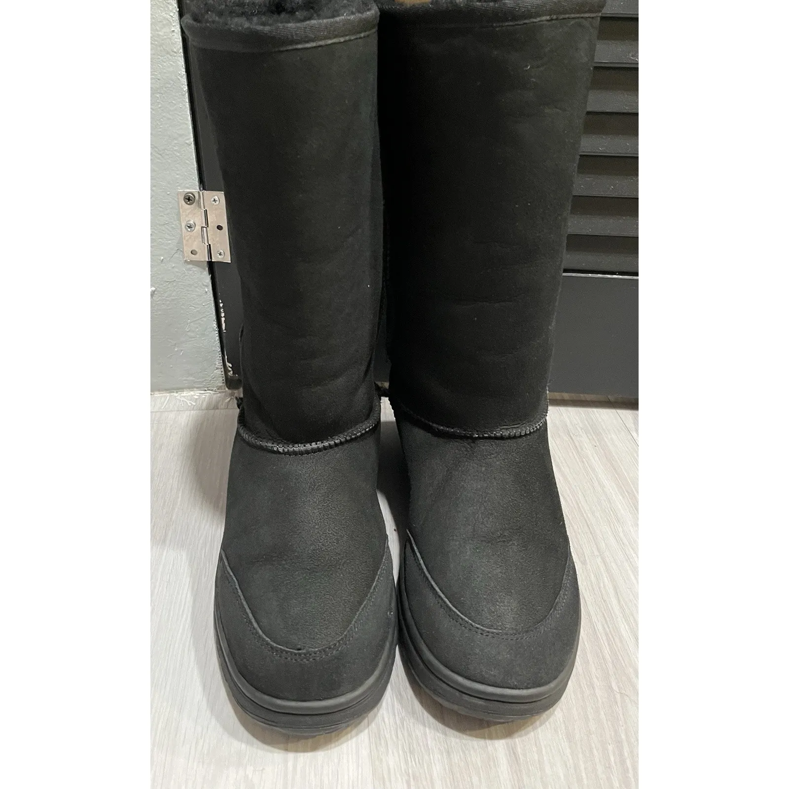 UGG Australia Tall Classic Tasman Braid Black Leather Sheepskin Boots Womes 6M Size 6 - Image 2