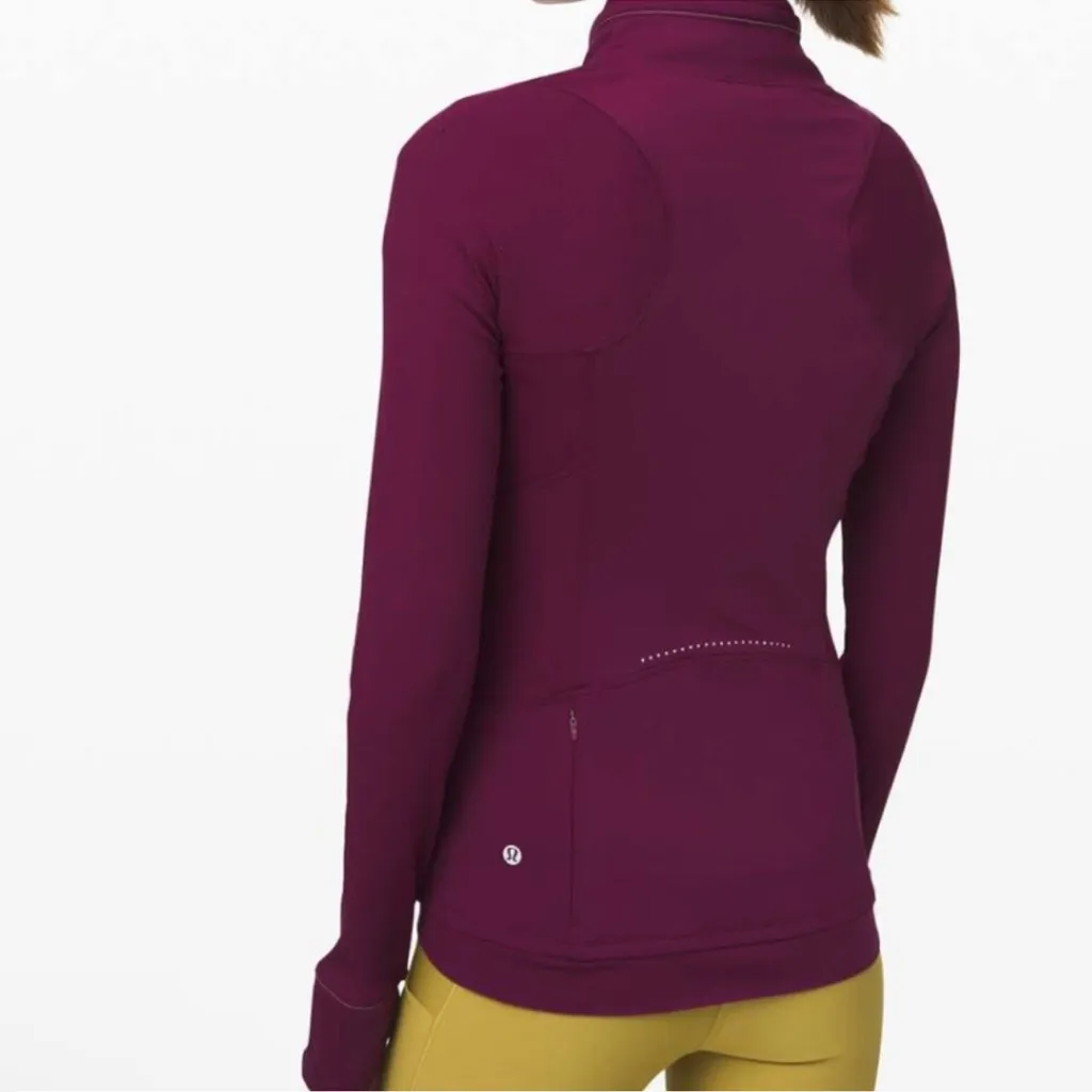 Lululemon Far and Free Jacket in Marvel Size 6 - Image 10