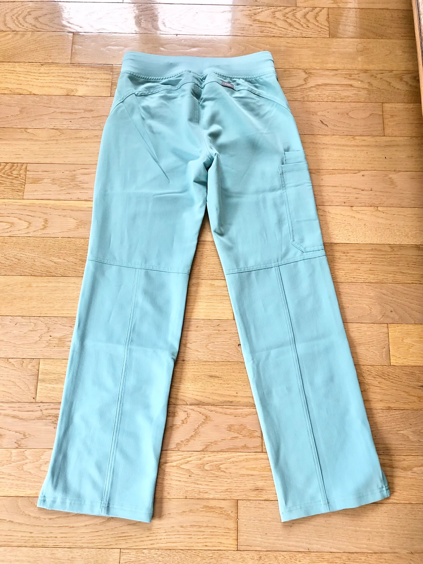 FIGS Seaglass Kade Cargo Scrub Pants - Image 2