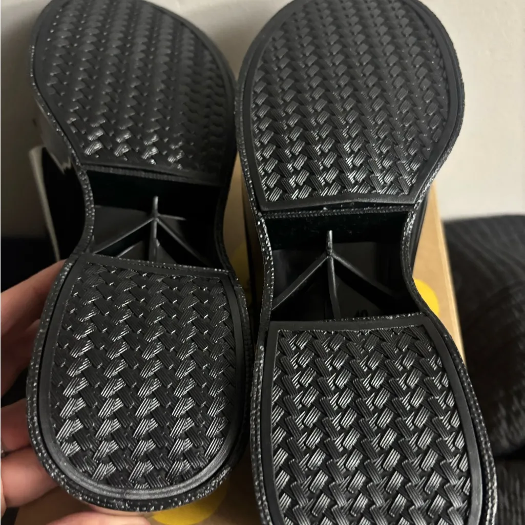 Cool Planet by Steve Madden Women's Glazee Slide Sandal - Image 8