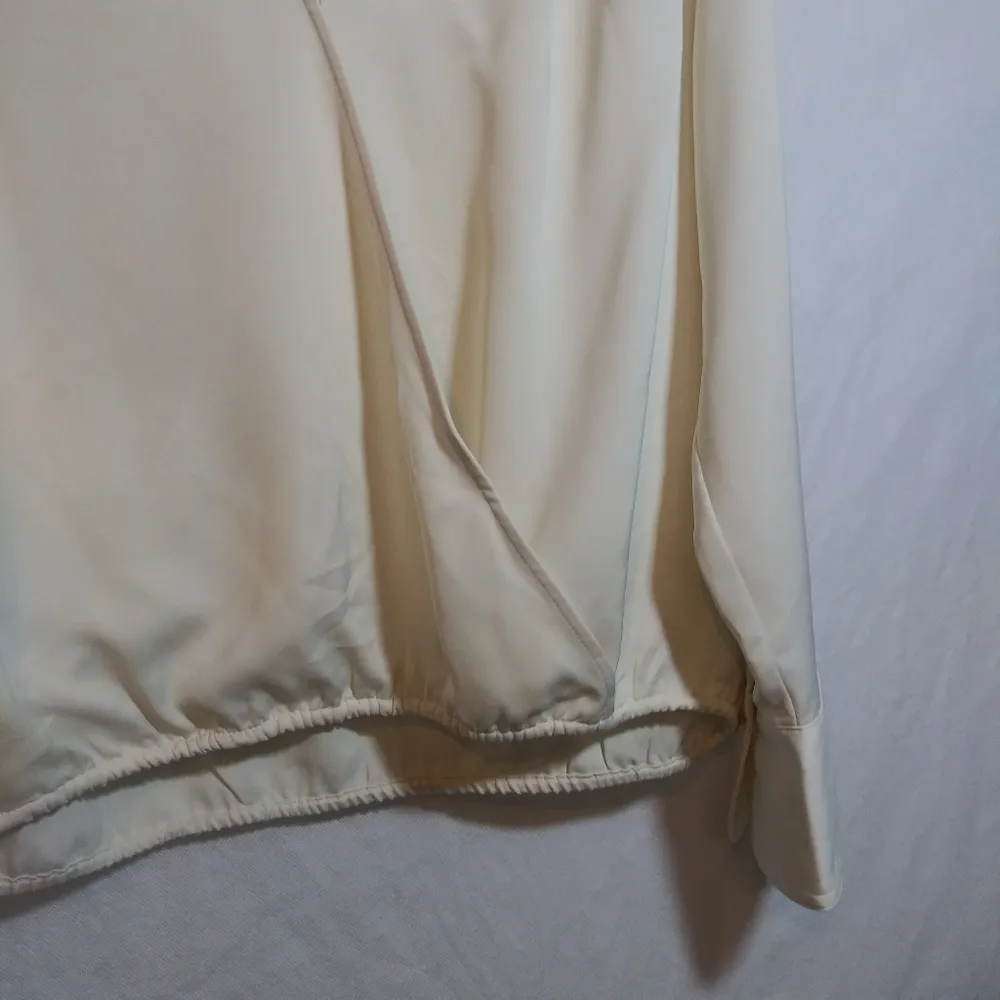 A New Day Elegant Satin Wrap Cream Long Sleeve Top Office Career Size XL - Image 4