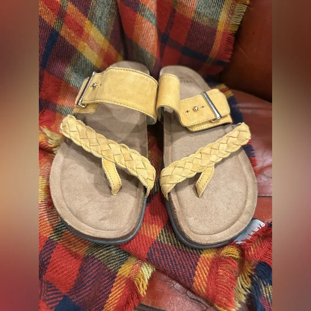 NWOT EARTH ORIGINS Onida Braided Toe-Post Leather Sandals Women YELLOW COLOR - Image 2