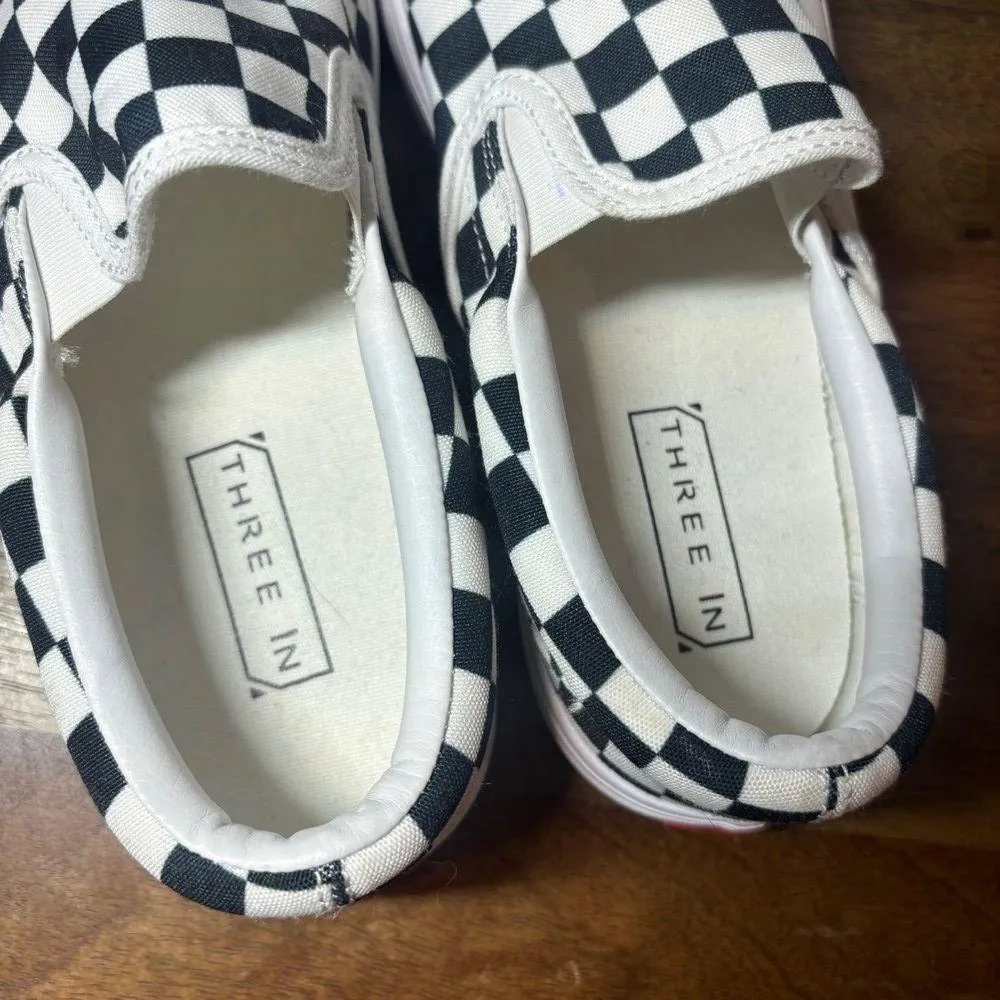 THREE IN Checkerboard Slip On Sneakers Casual Shoes Black White Size 8 - Image 6