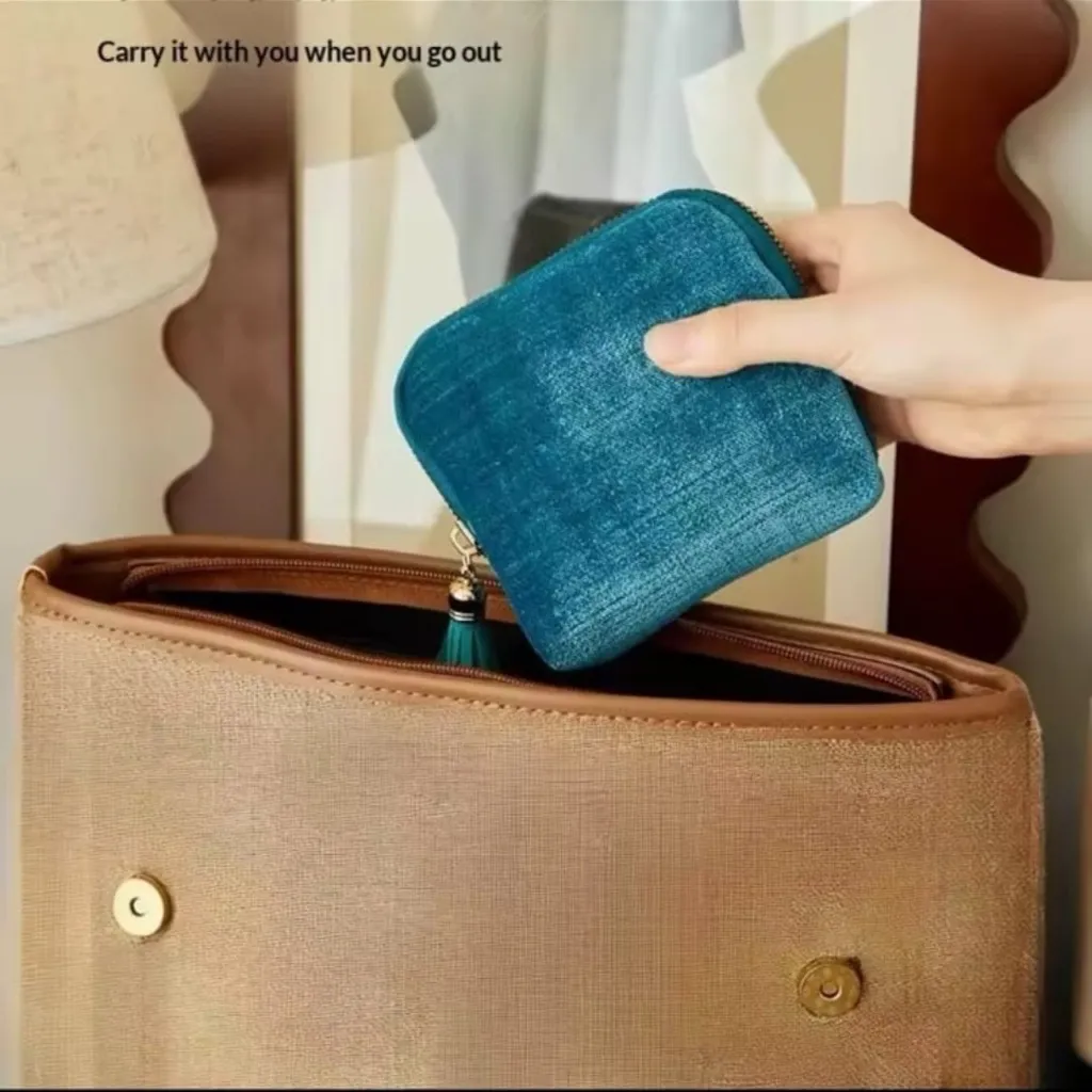 Gray Travel Jewelry Case, Velvet, 5 Separate Compartments ~NEW~ - Image 5