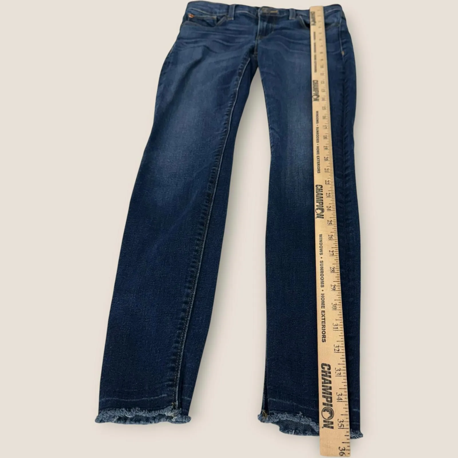 Hudson Women's Size 27 Super Skinny Jeans Raw Hem Dark Wash Casual Chic Denim Blue - Image 4