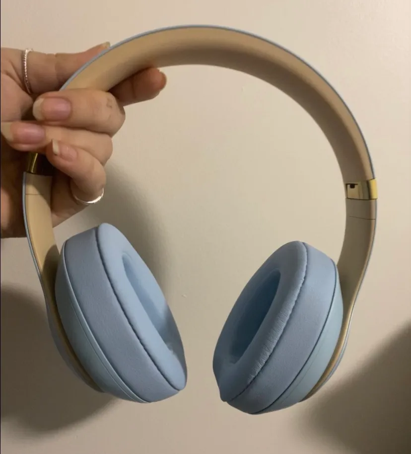 Beats by Dre studio3 wireless headphones crystal blue - Image 2