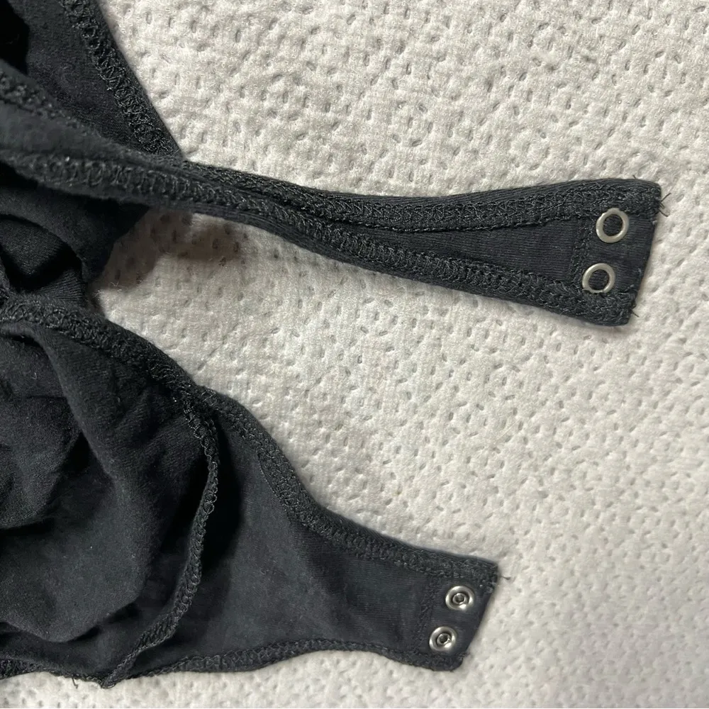 Soft A&F Drapery Cowl Neck Black Bodysuit Size Medium EUC - Image 4