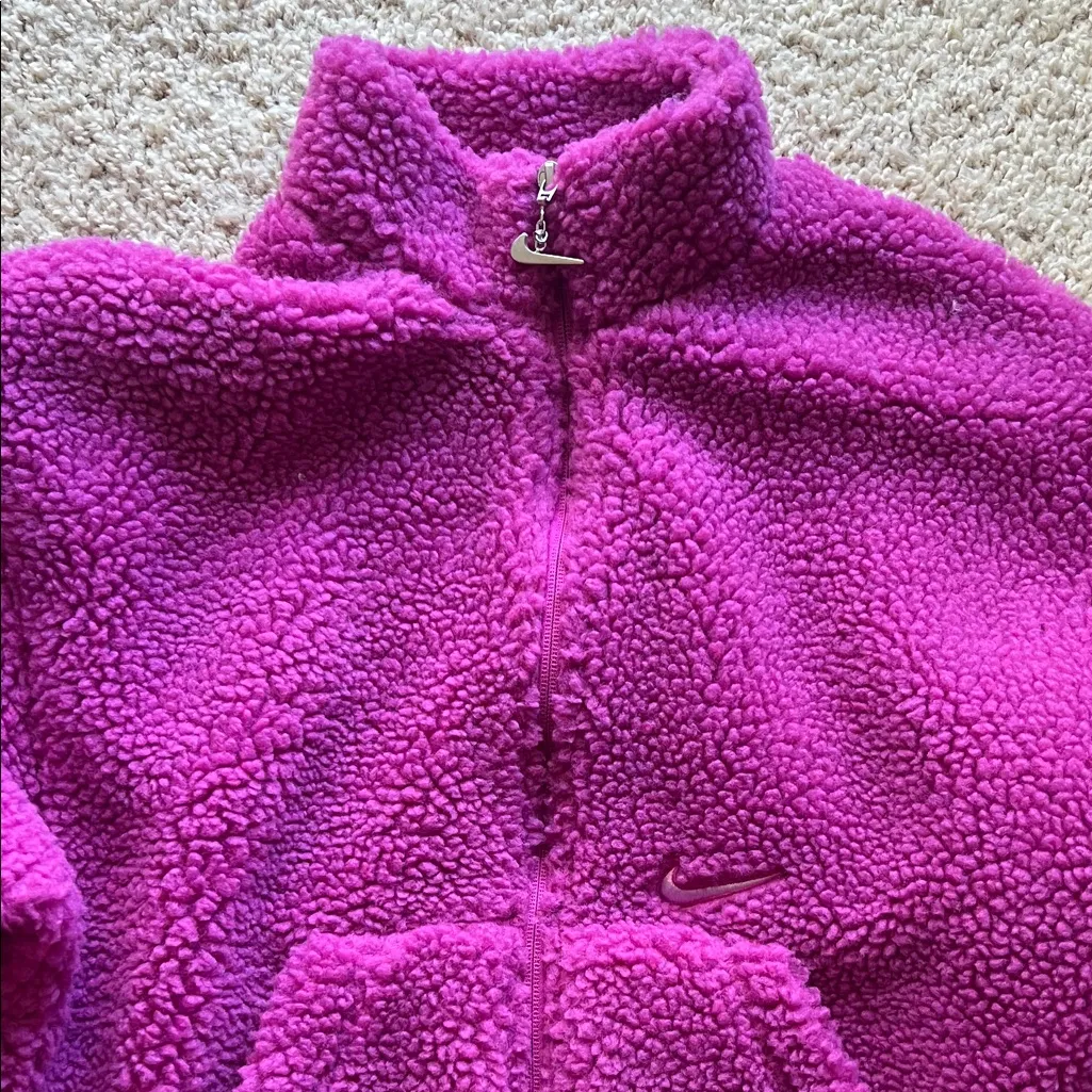 Nike Pink Purple Sherpa Active Faux Fur Cropped Jacket in Magenta - Image 9