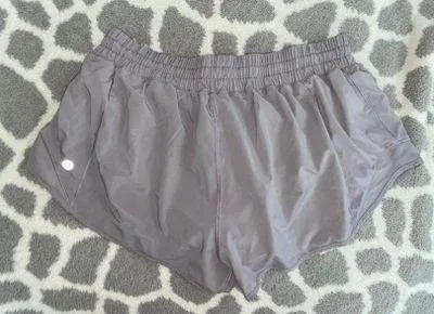Lululemon Hotty Hot Shorts Regular - Image 2