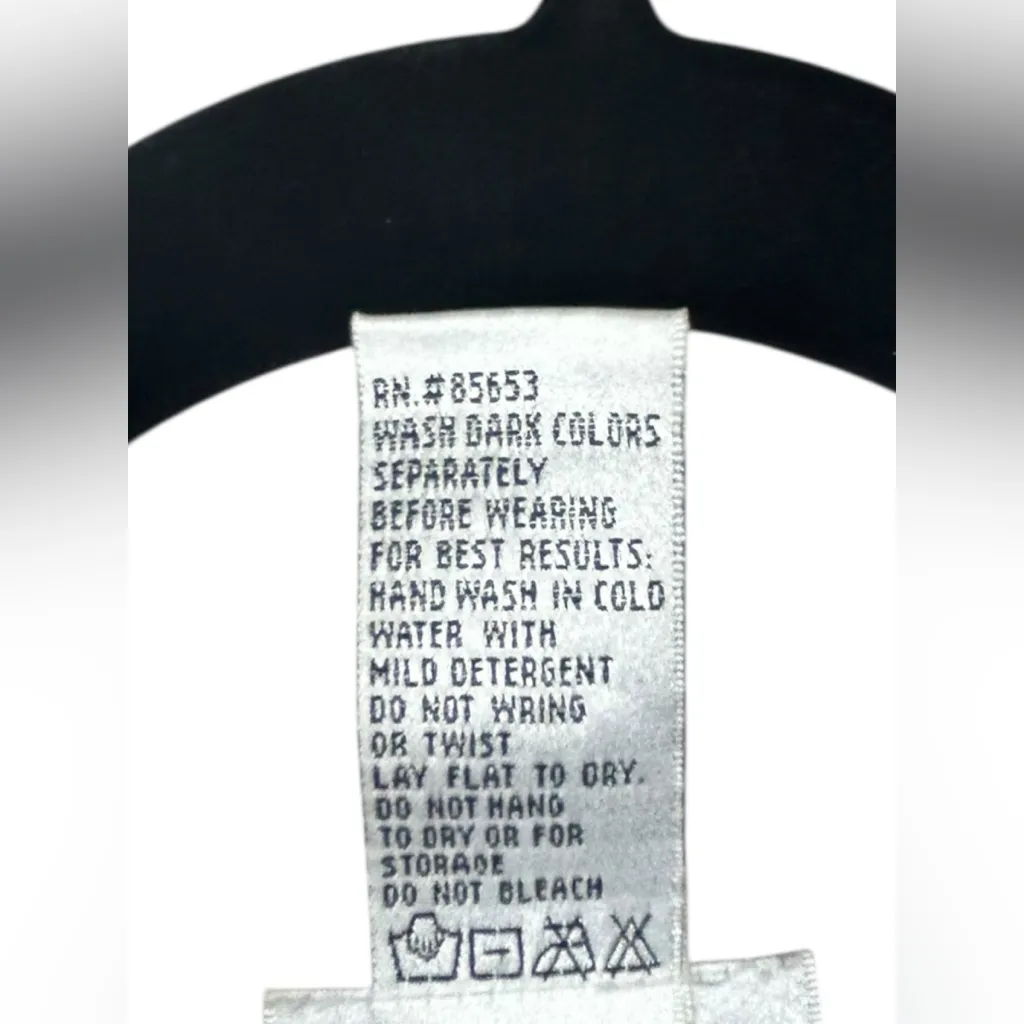 Napa Valley Petites Grey Embroidered Button Bead Floral Wool Blend Sweater Vest Gray Size undefined - Image 6