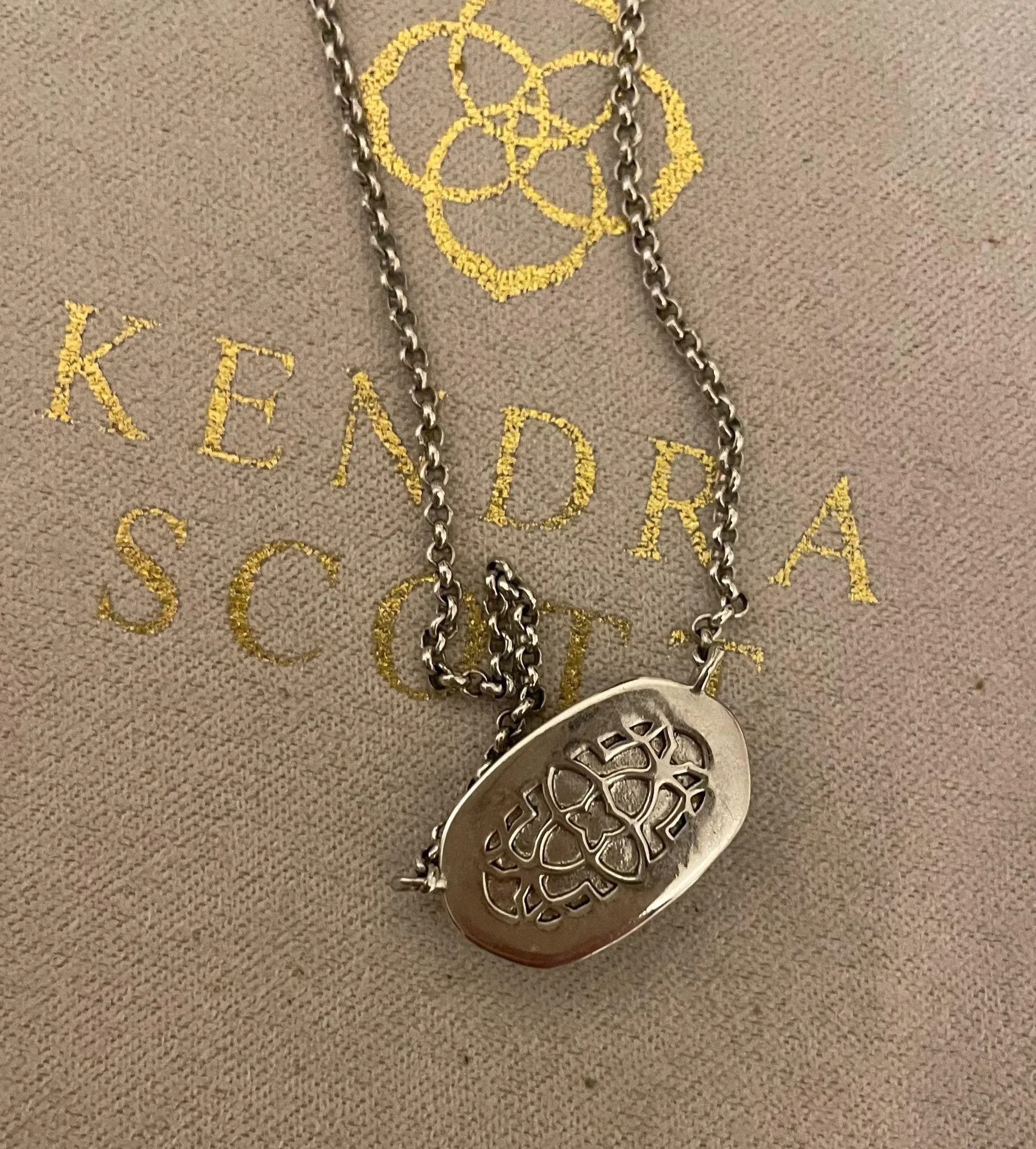 Kendra Scott Icy Kyocera Opal Eloise Necklace - Image 3