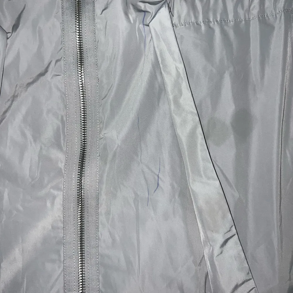 Light gray vest - Image 2