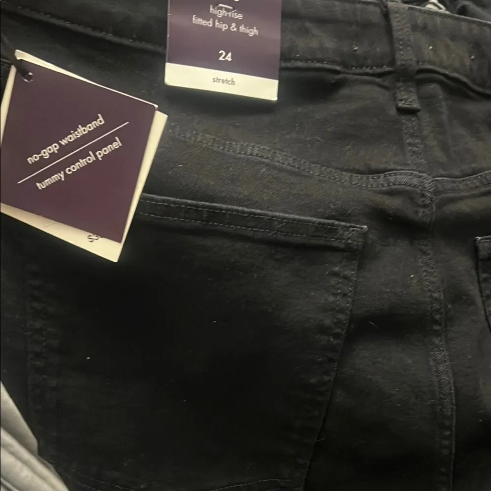 Ava & Viv Black Jeans - Image 11