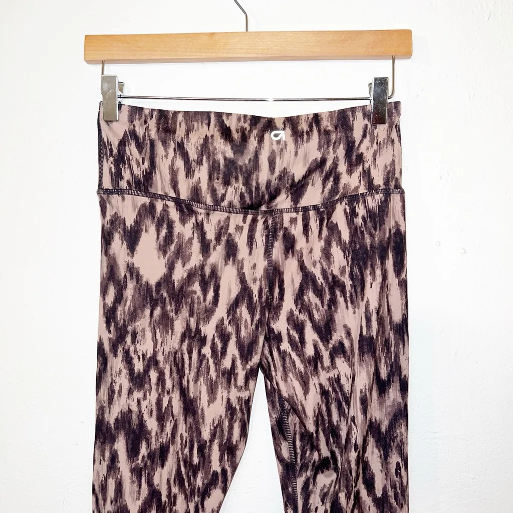 Gap fit studio sky high power you patterned brown leggings - Image 7