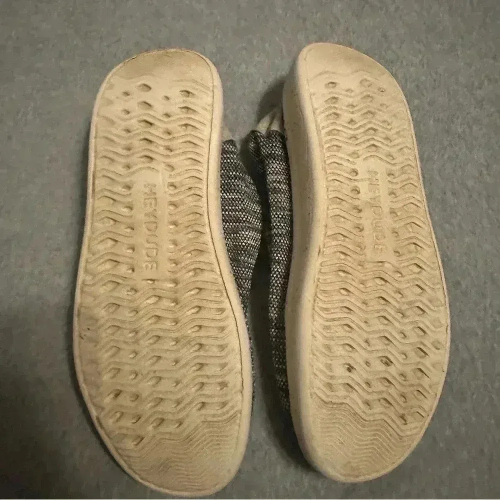 Hey Dude women’s Wendy Rise Sox Grey size 9 - Image 5