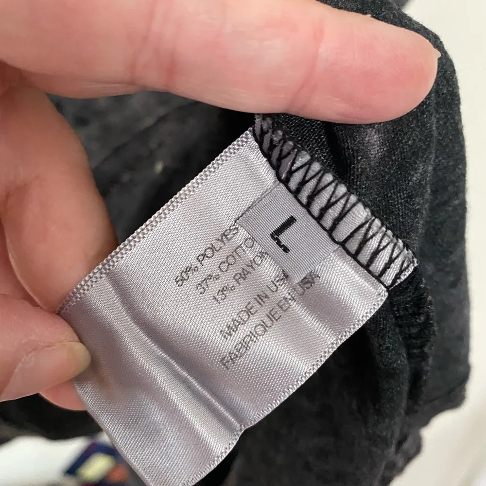 Pam & Gela Distressed Gray Graphic T Shirt Oversized Off Shoulder Tee Large NWT - Image 5