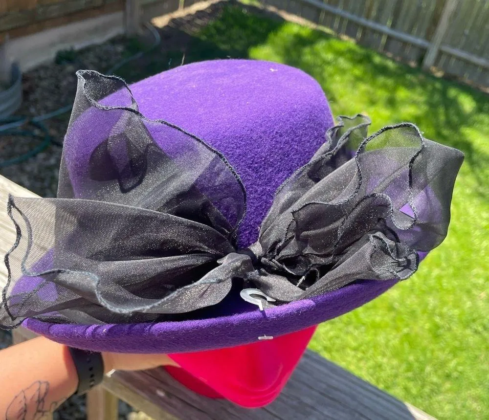 Vintage Arlin Wool Hat Purple with Black Bow - Image 4