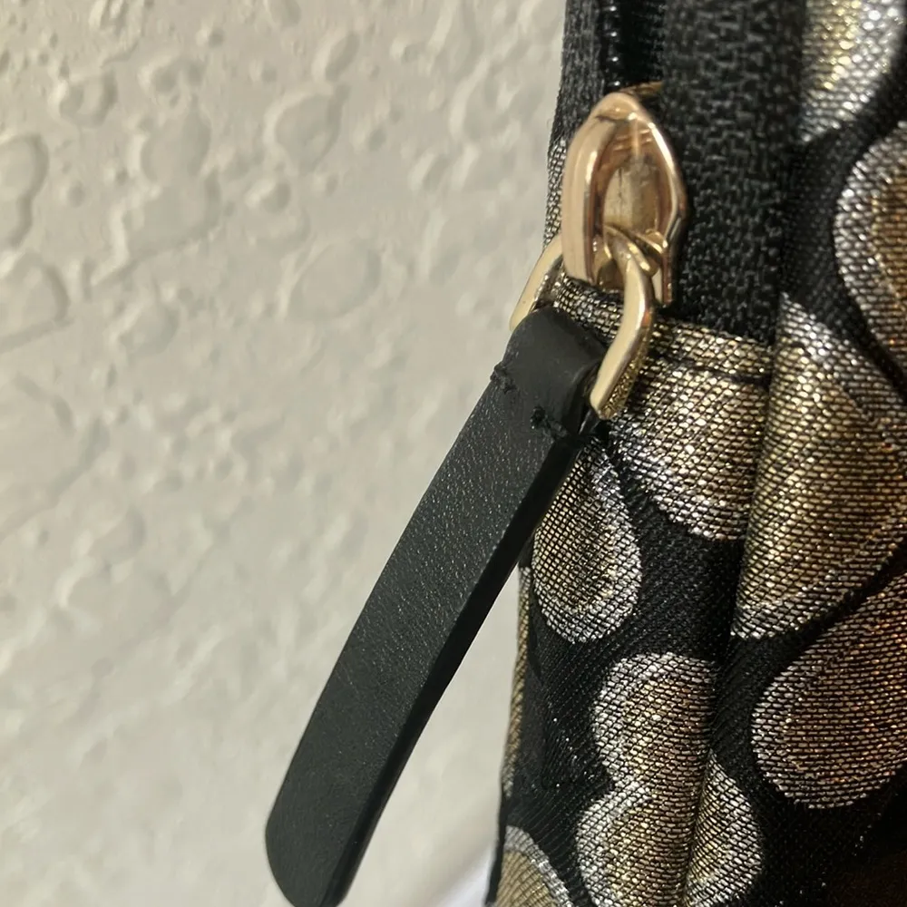 Kate Spade: Black & Gold Odette Jacquard Universal Padded Laptop Sleeve - Image 8