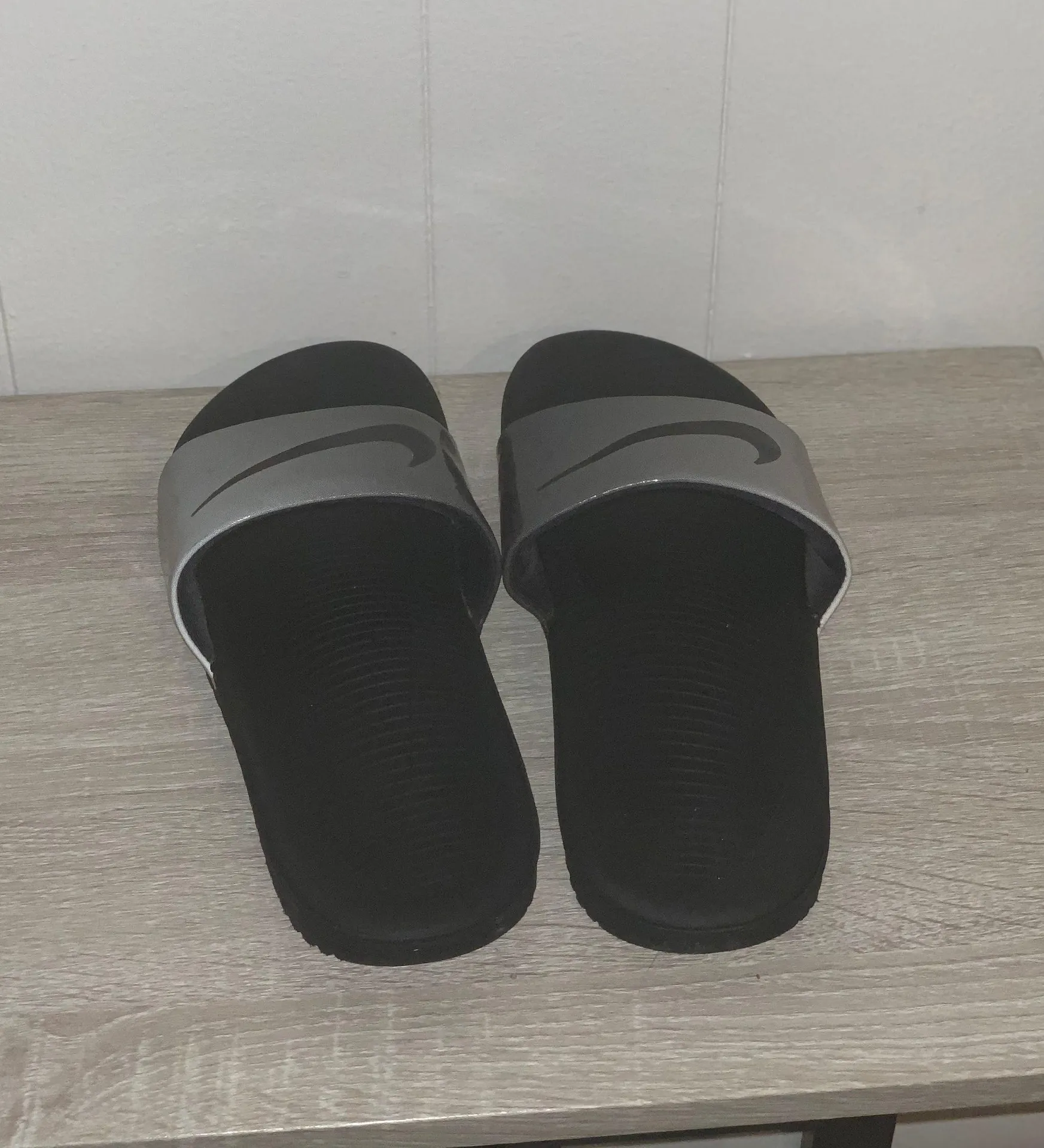 Nike Slides - Image 3