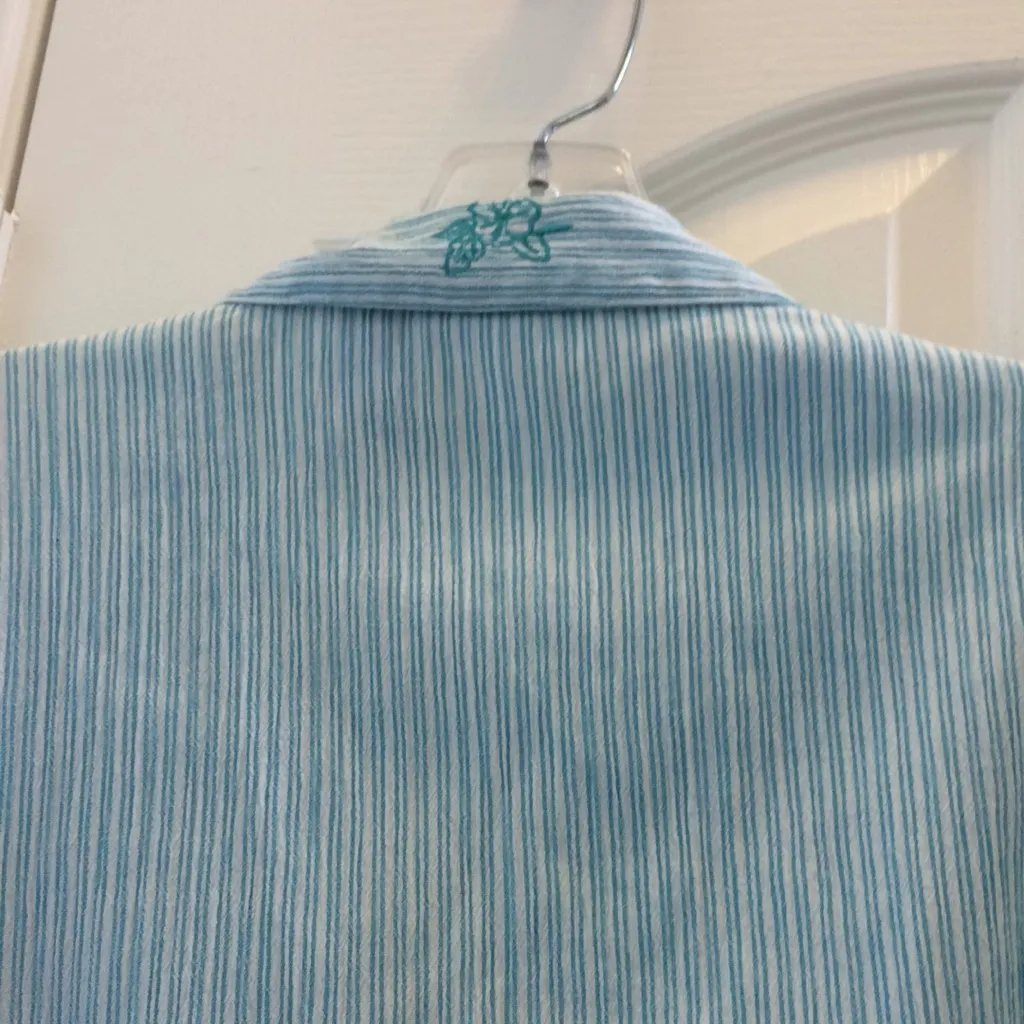 FINAL MARKDOWN Ladies’ Napa Valley Embroidered Blouse (L) Size L - Image 3