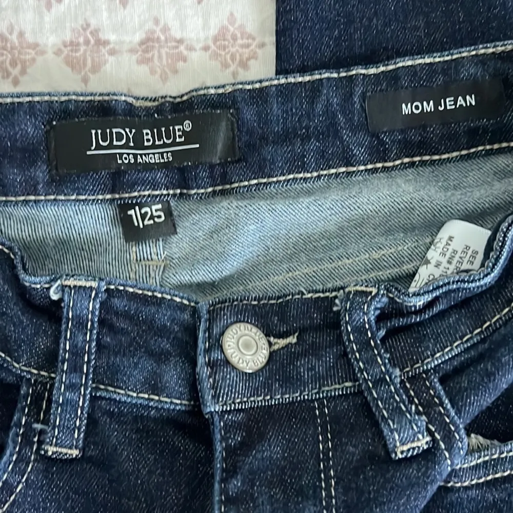 Judy Blue High Waist Dark Blue Mom Jean Size 25 Style # JB88273 - Image 11