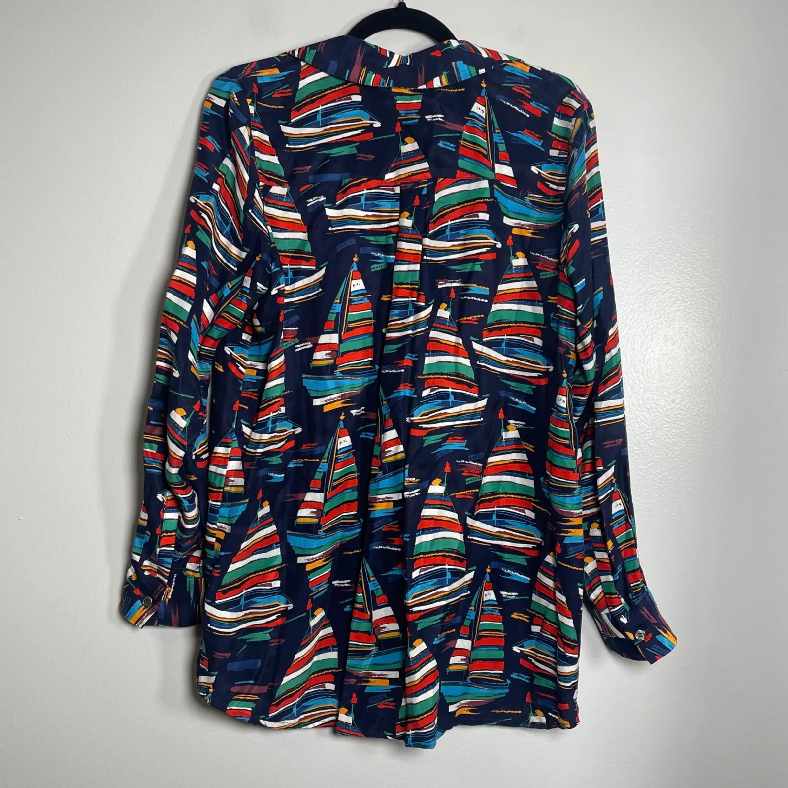 SOFT SURROUNDINGS Sail Away Long Sleeve Button Tunic Medium Navy Sailboat Print - Image 4