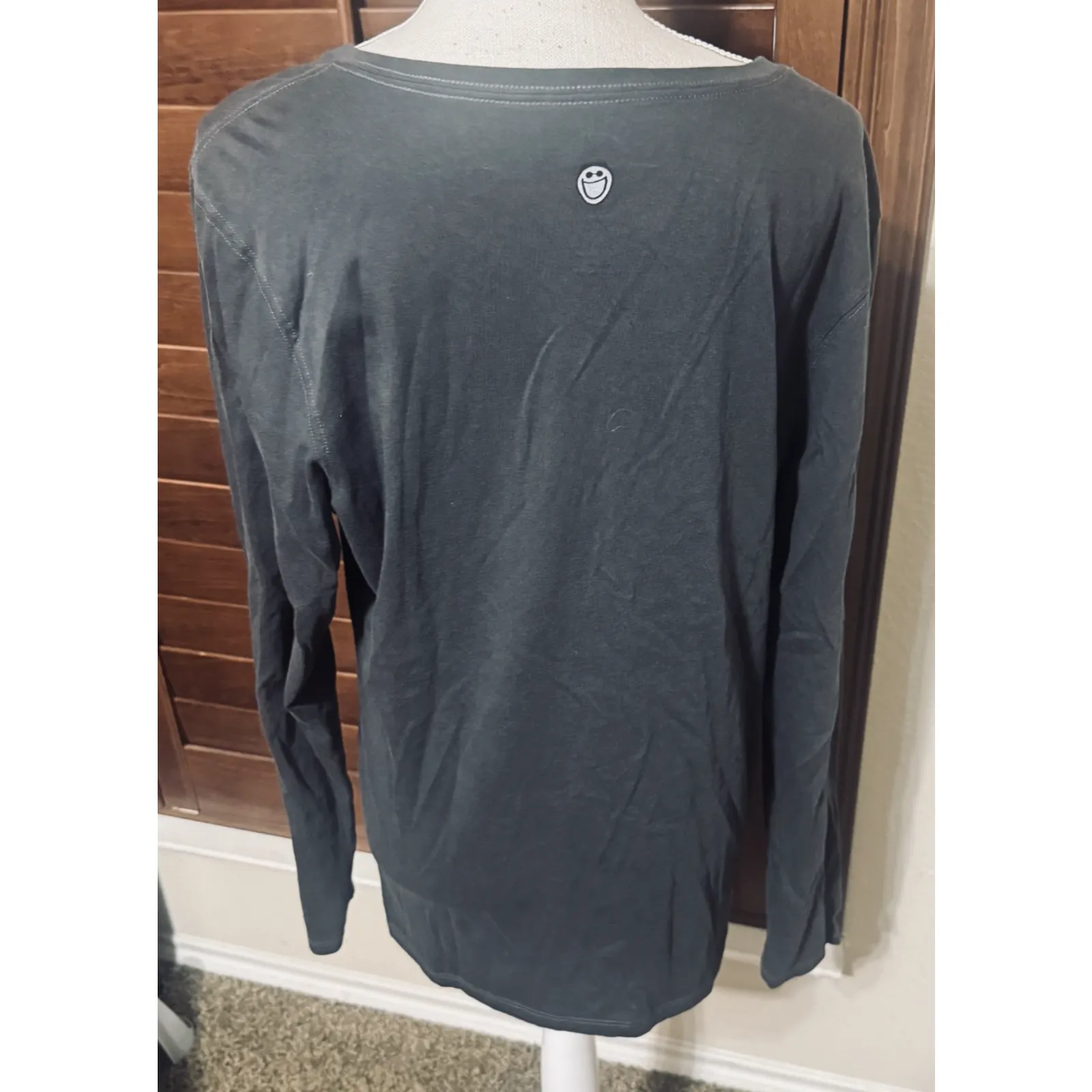 LIFE IS GOOD T-shirt Classic Fit Long Sleeve Glass Half Full Wine Grey womens L - Image 3