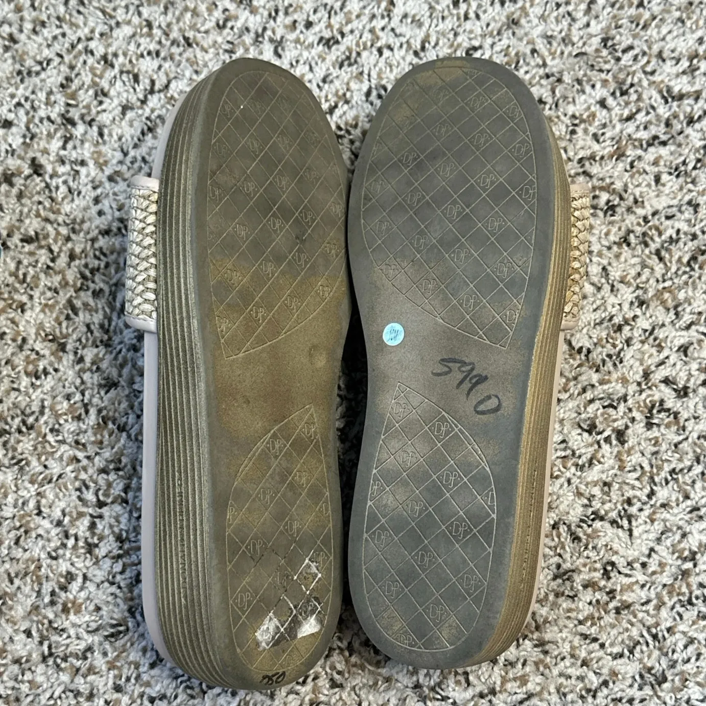 DONALD PLINER Fiji Platform Sandal Women's Size 10 Leather Slide Thong Tan - Image 4