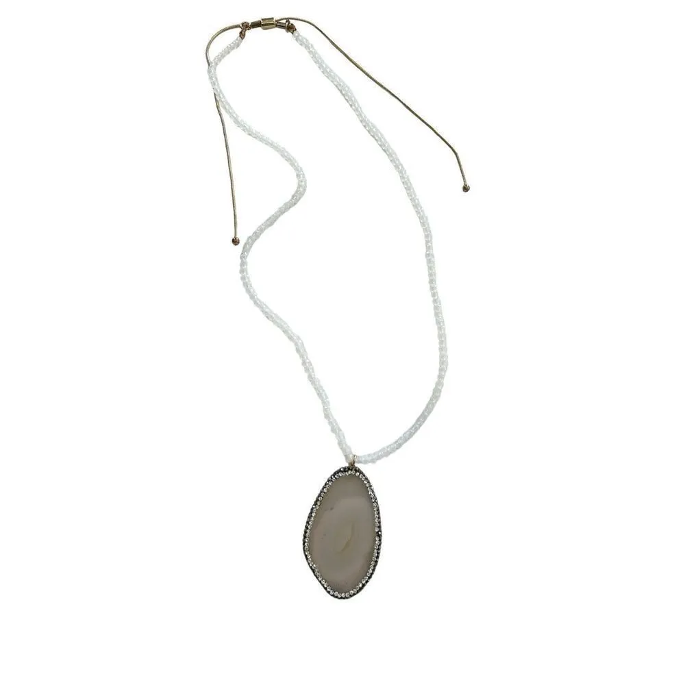 White sparkly beaded natural geode with border rhinestones statement necklace - Image 9