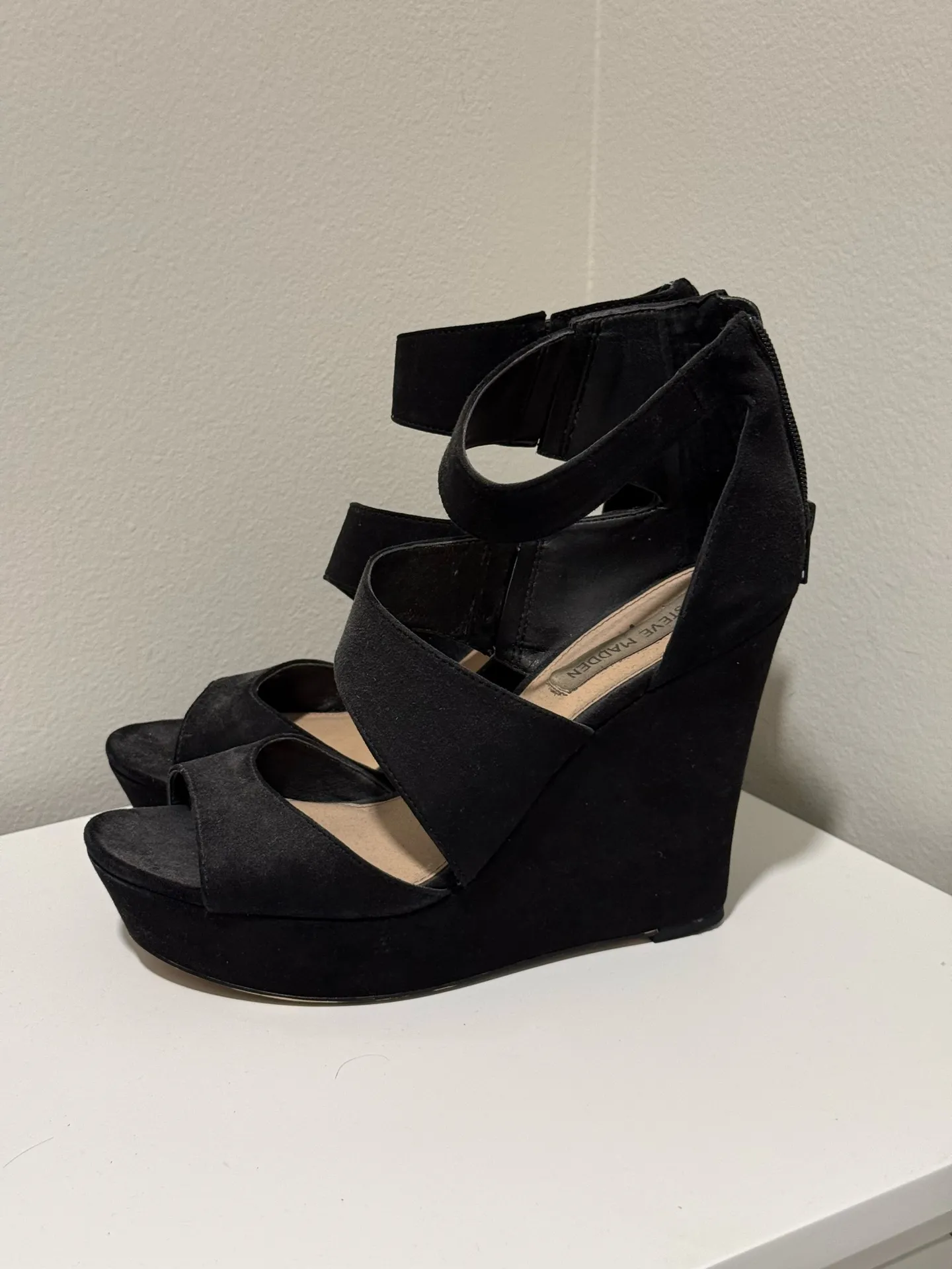 Steve Madden Wedges Black - Image 2