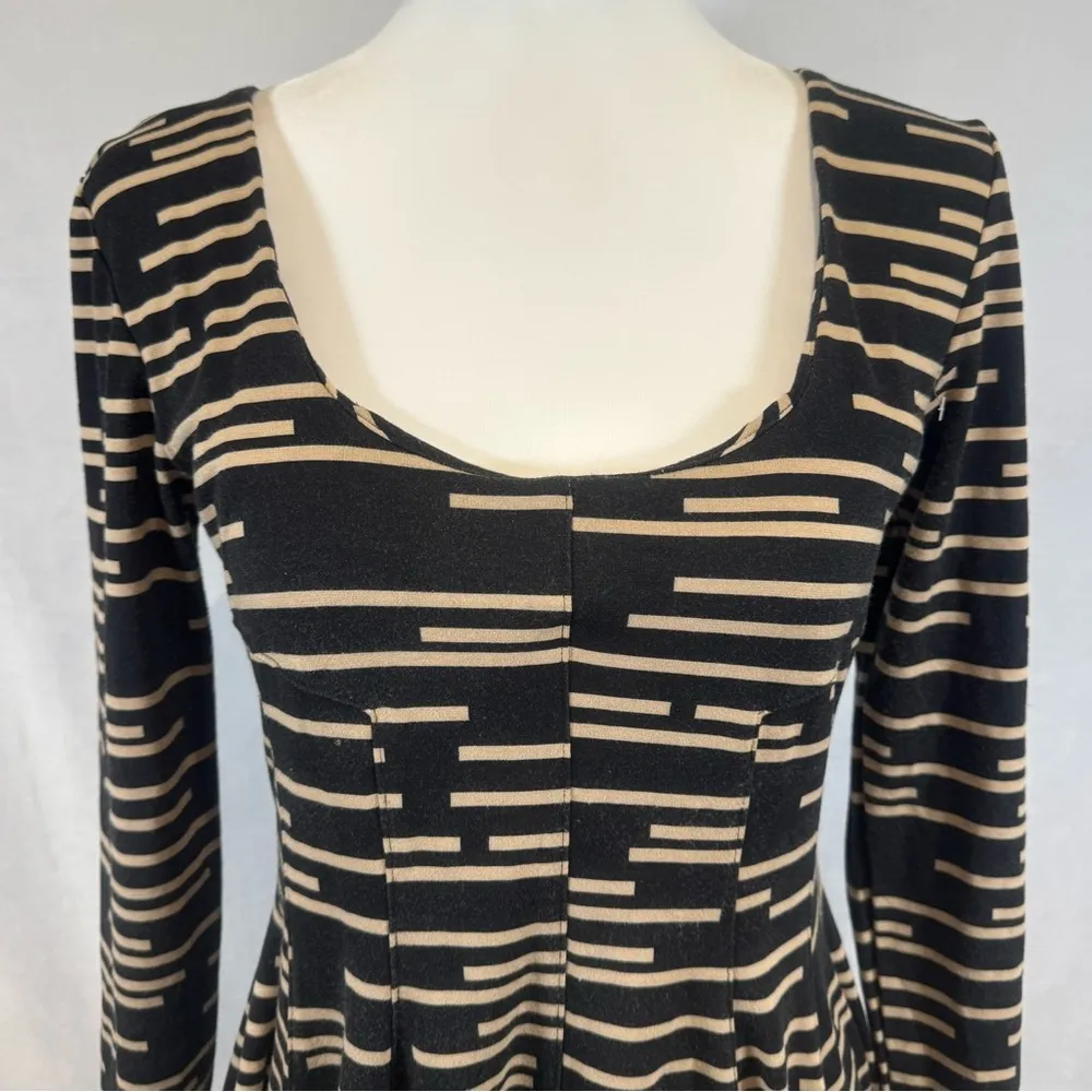 Anthropologie  Saraid long sleeve black and mocha dress size medium - Image 4