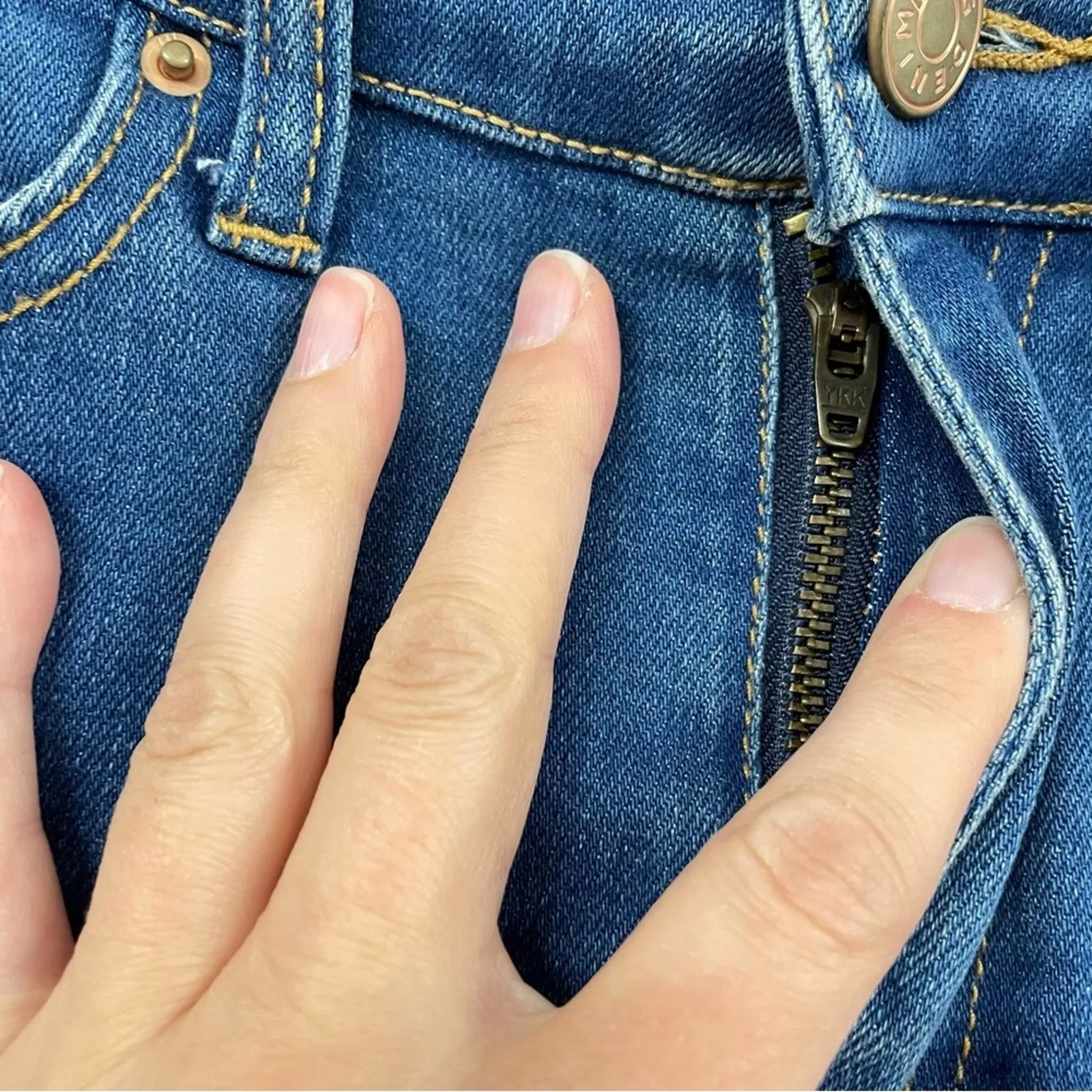 BDG Urban Outfitters Pinup Super High Rise Denim Jean Shorts Womens 26 Blue - Image 9